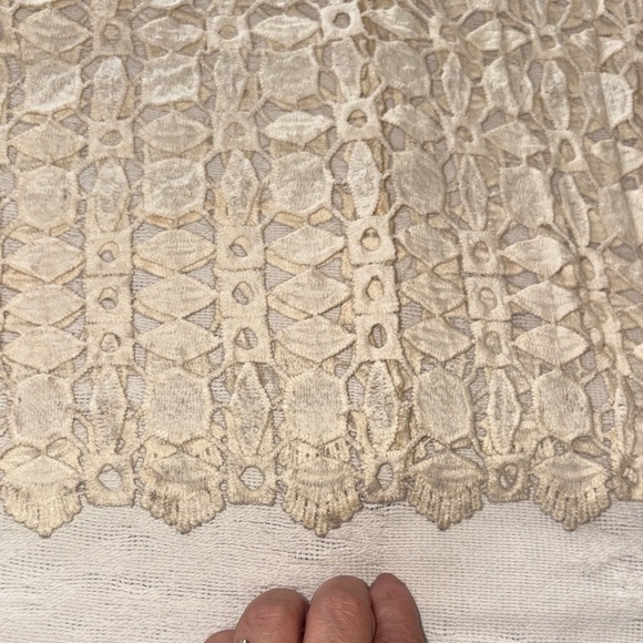 Romeo+Juliet Couture Ivory Crochet Lace Midi Dress BNWT - Picture 2 of 14